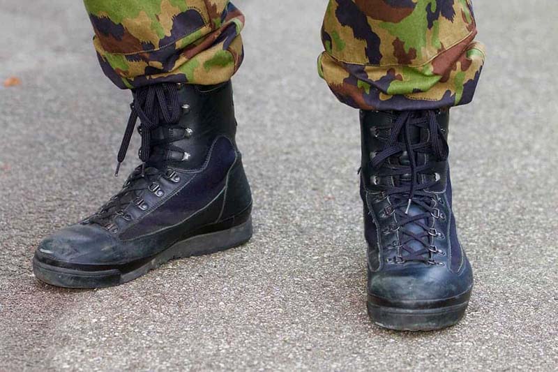 are combat boots good for hiking
